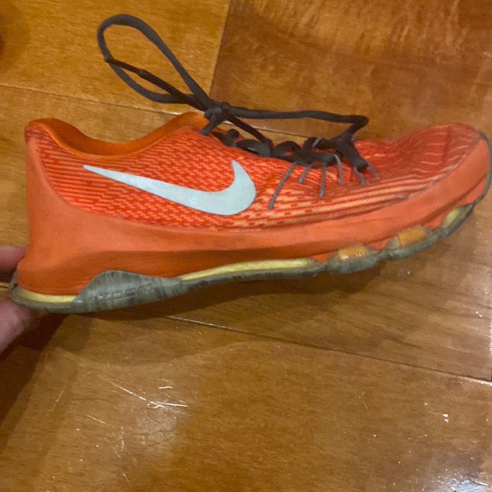 NIKE KD 8 orange and grey size 4 youth